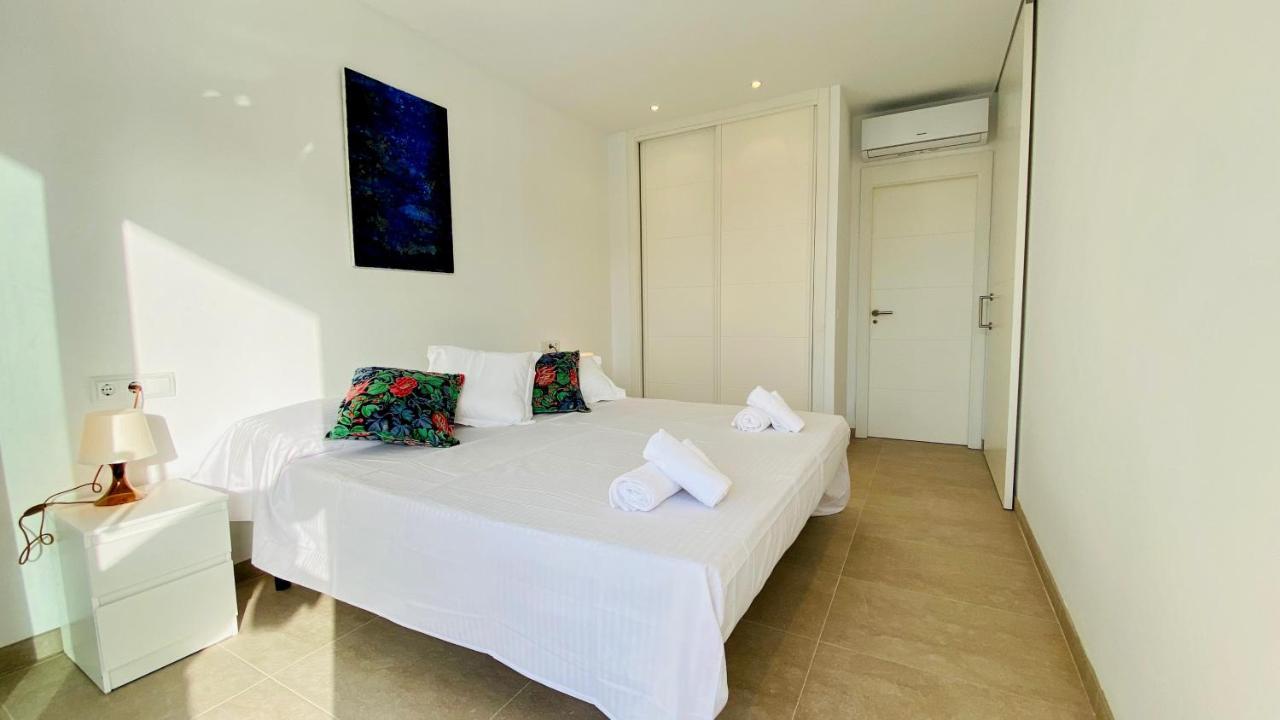Mirador Blue - Penthouse Apartments With Roof Terrace Cala San Vicente  Bagian luar foto